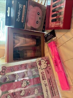 Hello Kitty Pink and Purple Nail File Beaty bundle